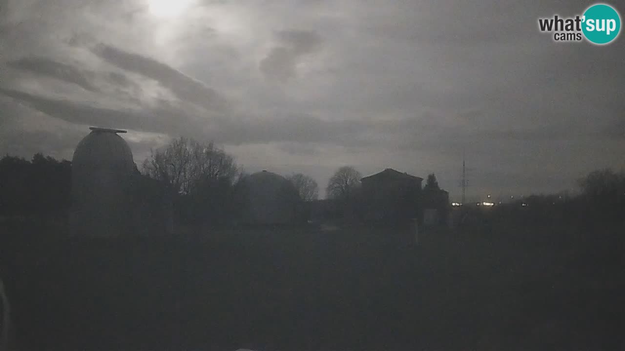 Webcam en direct de l’Observatoire de Višnjan – Explorez le ciel, les astéroïdes, les comètes et les météoroïdes