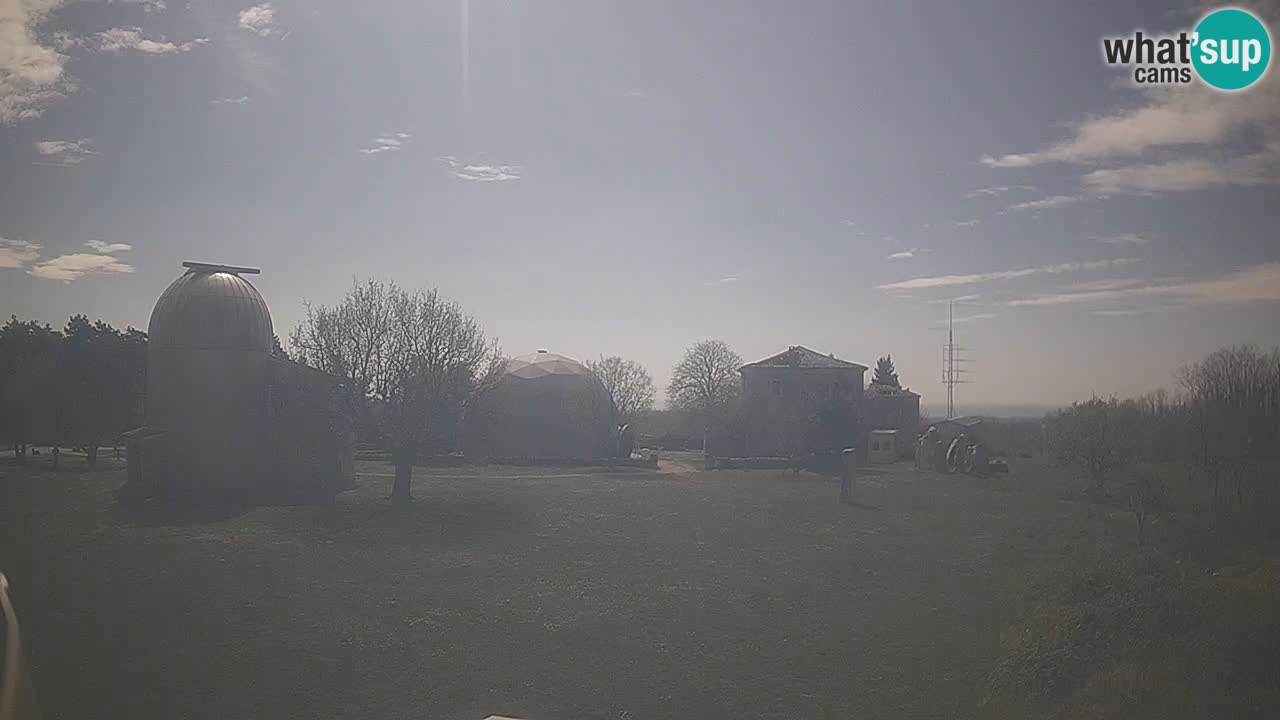 Observatorij Višnjan spletna kamera – Odkrivajte nebo, asteroide, komete in meteorite