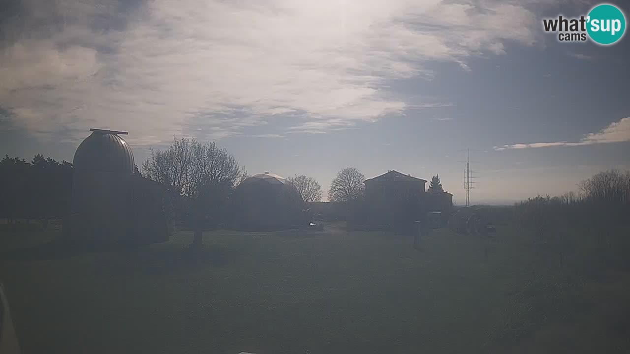 Webcam en direct de l’Observatoire de Višnjan – Explorez le ciel, les astéroïdes, les comètes et les météoroïdes