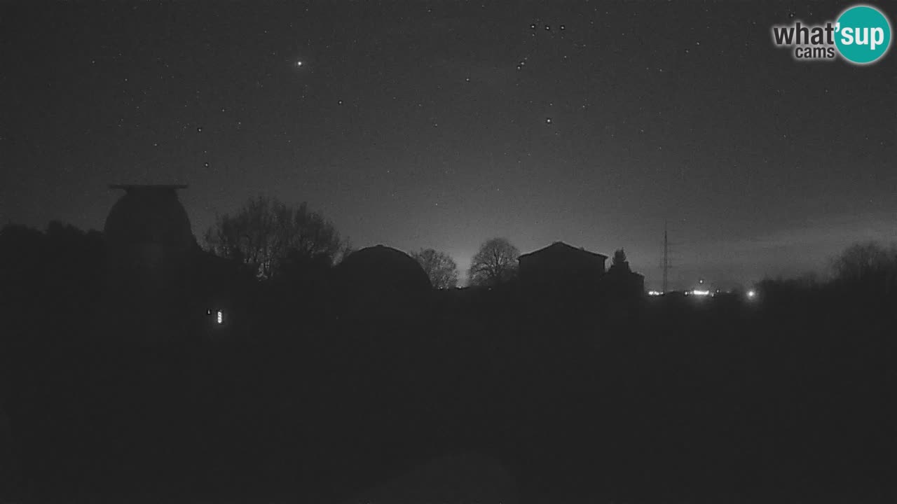 Cámara web en vivo del Observatorio de Višnjan: explora el cielo, los asteroides, cometas y meteoroides