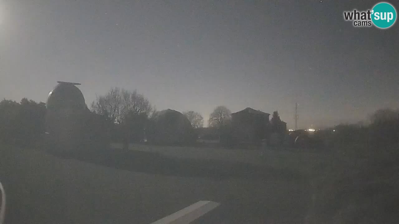 Cámara web en vivo del Observatorio de Višnjan: explora el cielo, los asteroides, cometas y meteoroides
