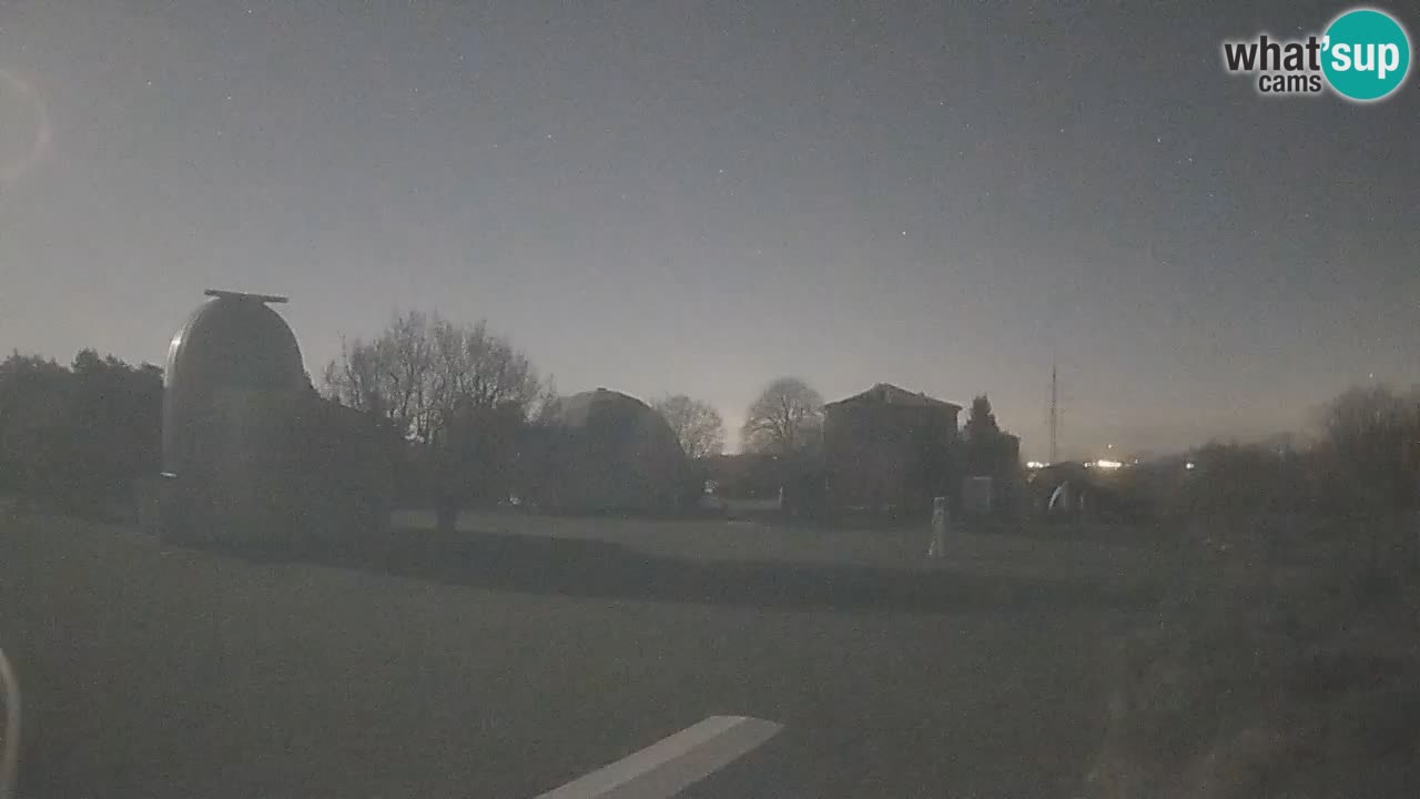 Cámara web en vivo del Observatorio de Višnjan: explora el cielo, los asteroides, cometas y meteoroides