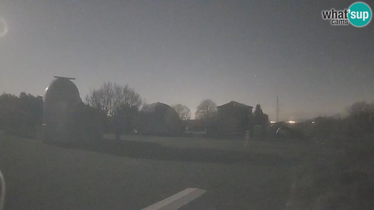 Cámara web en vivo del Observatorio de Višnjan: explora el cielo, los asteroides, cometas y meteoroides