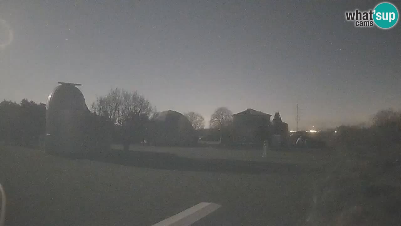 Webcam live dell’Osservatorio di – Esplora il cielo, gli asteroidi, i comete e i meteoroidi.