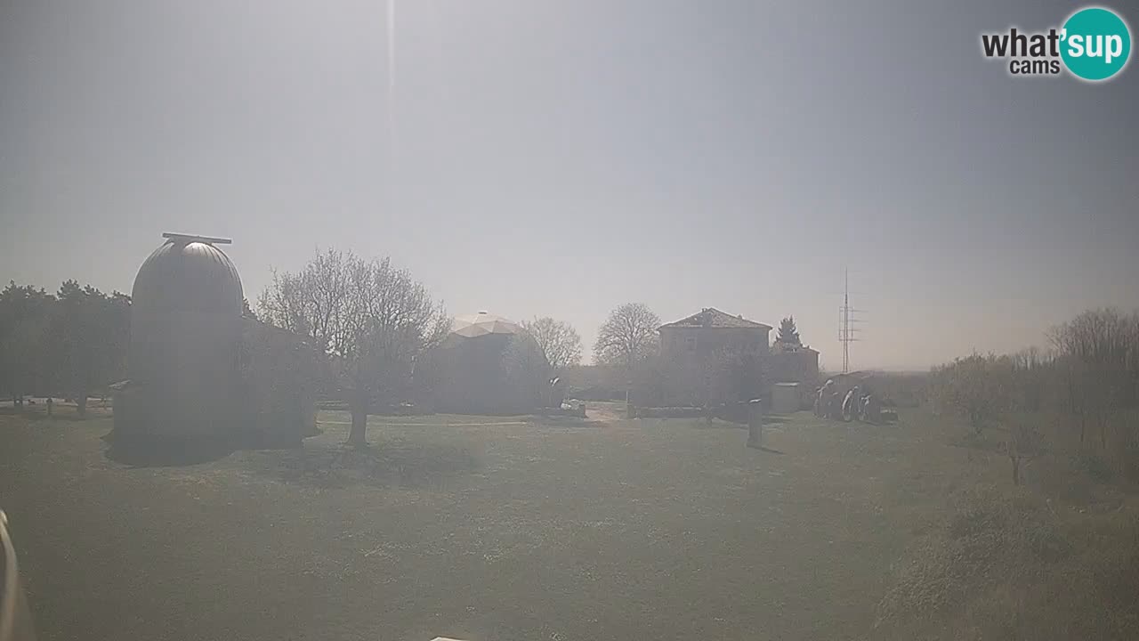 Višnjan Observatory Live Webcam – Explore the Sky, Asteroids, Comets, and Meteoroids