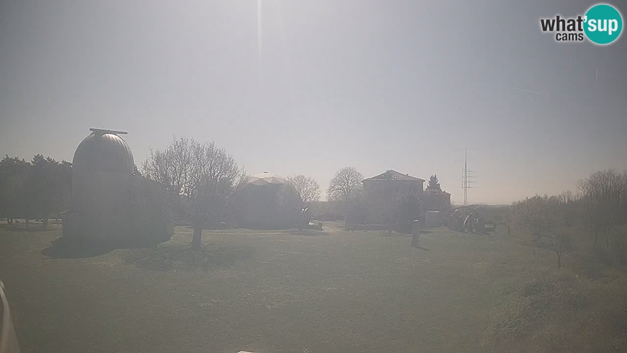 Observatorij Višnjan spletna kamera – Odkrivajte nebo, asteroide, komete in meteorite