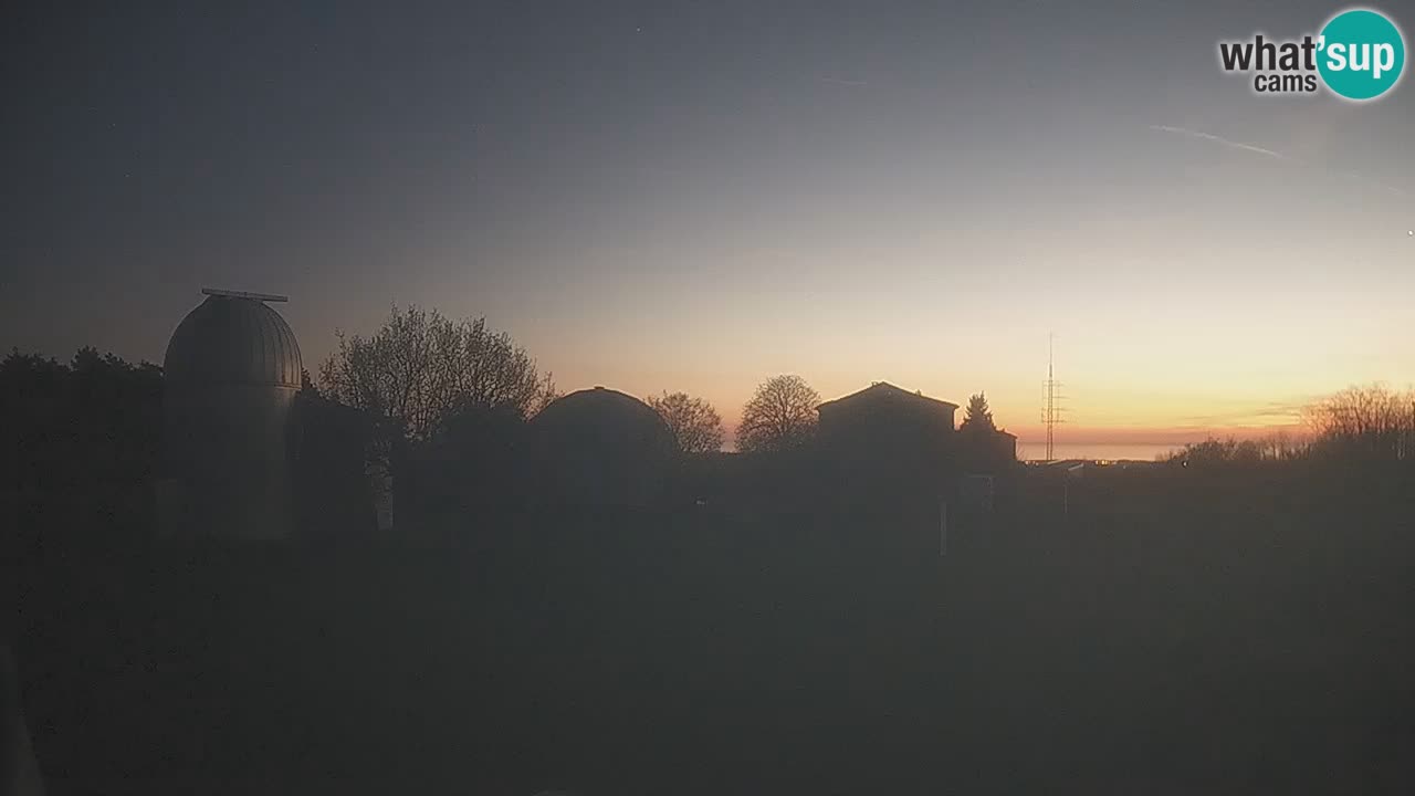 Višnjan Observatory Live Webcam – Explore the Sky, Asteroids, Comets, and Meteoroids