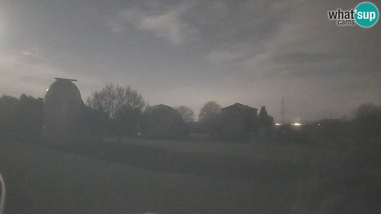 Observatorij Višnjan spletna kamera – Odkrivajte nebo, asteroide, komete in meteorite