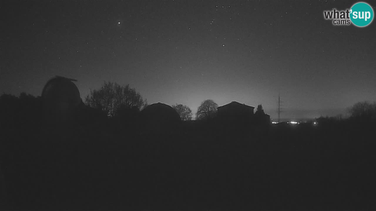 Cámara web en vivo del Observatorio de Višnjan: explora el cielo, los asteroides, cometas y meteoroides