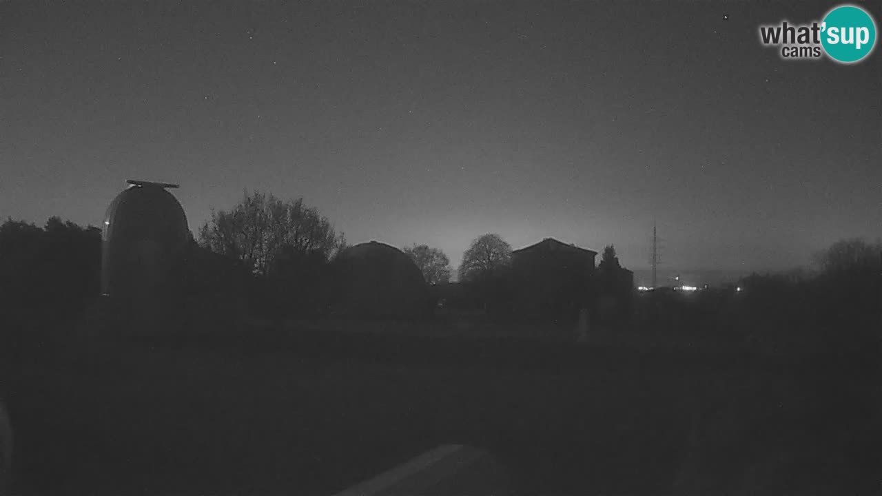 Višnjan Observatory Live Webcam – Explore the Sky, Asteroids, Comets, and Meteoroids