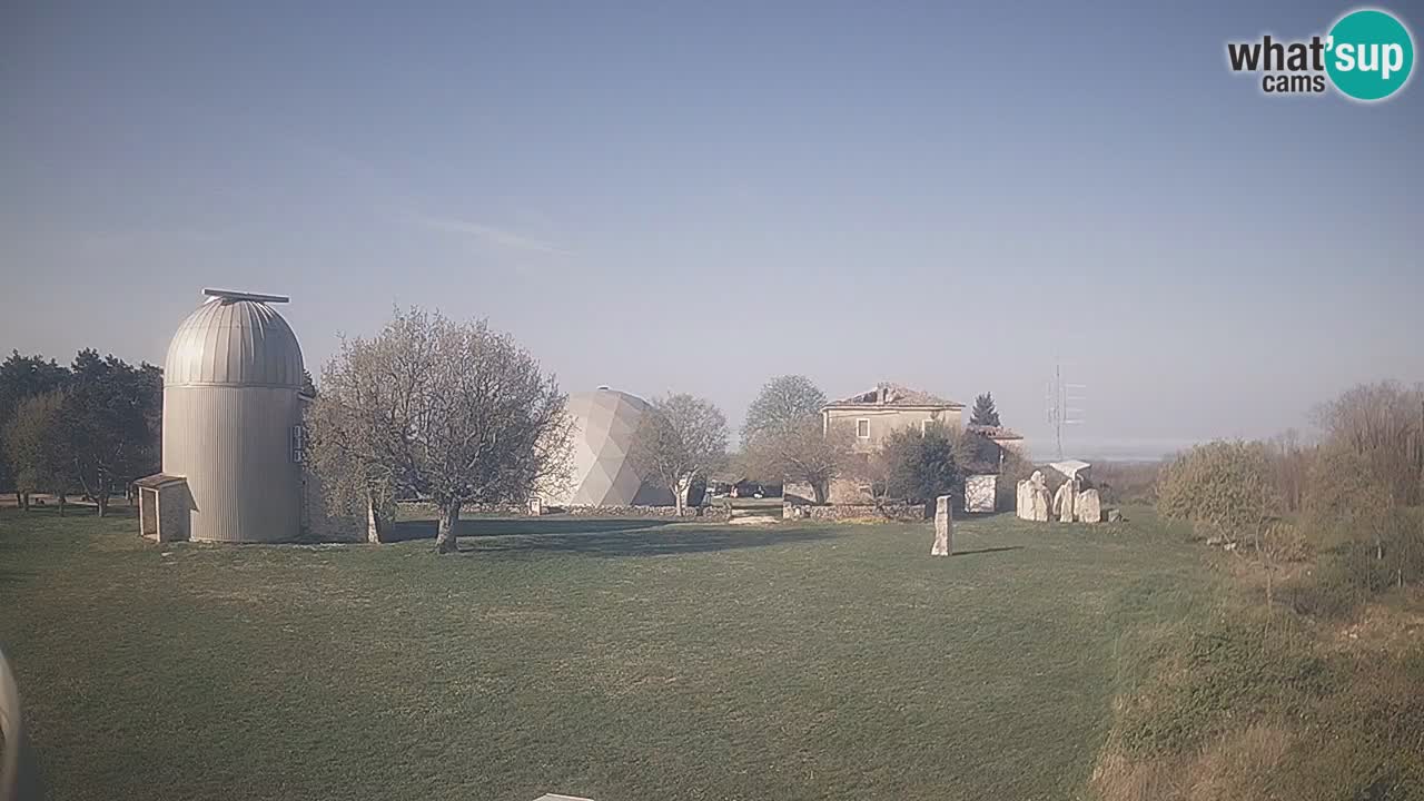 Višnjan Observatory Live Webcam – Explore the Sky, Asteroids, Comets, and Meteoroids