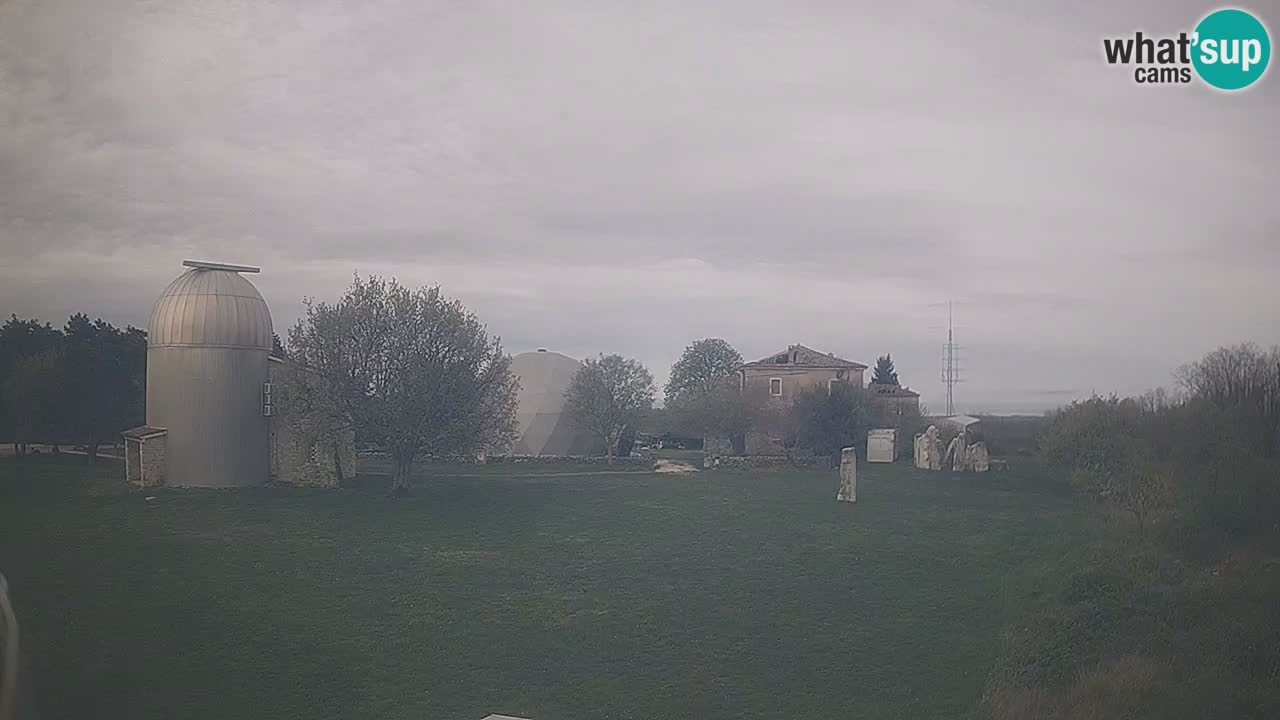 Observatorij Višnjan spletna kamera – Odkrivajte nebo, asteroide, komete in meteorite