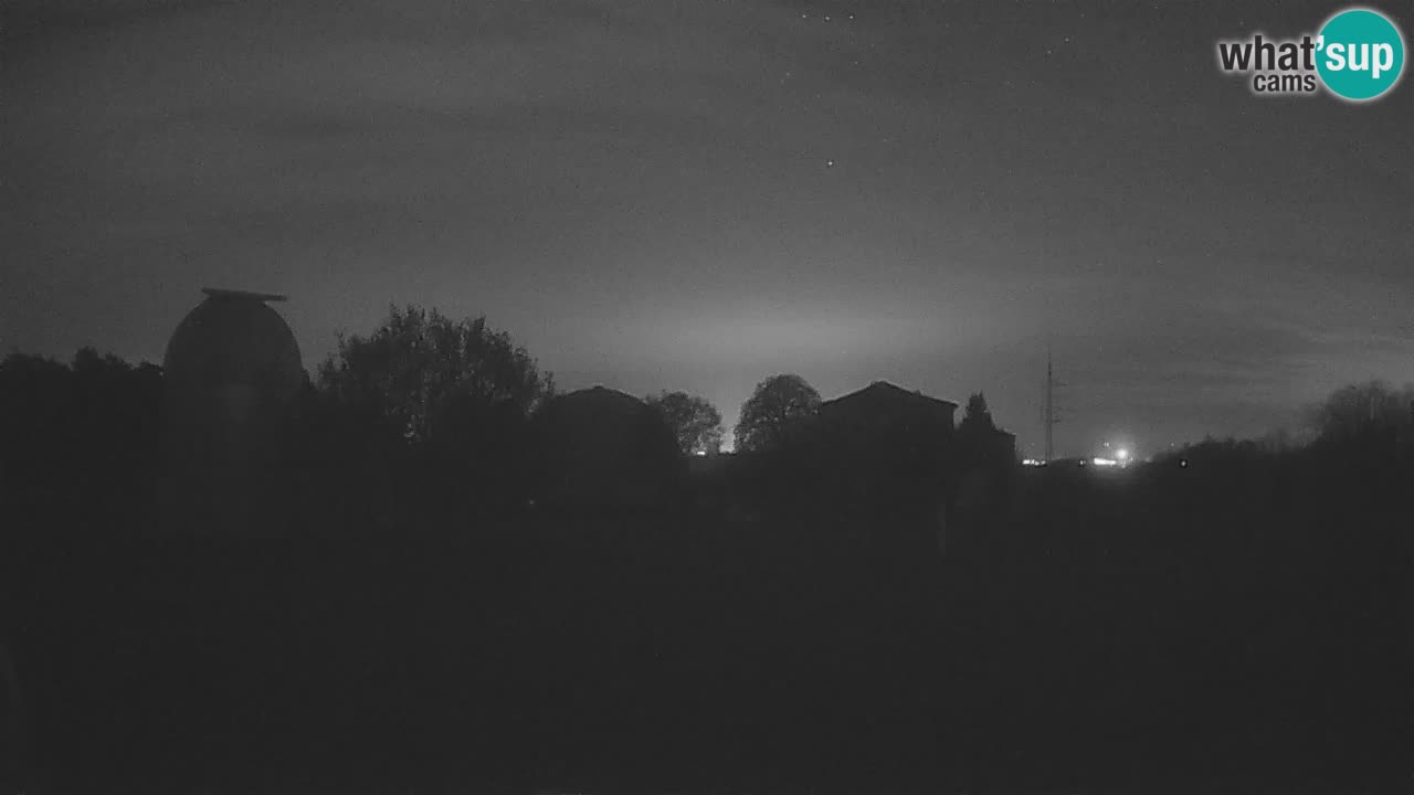 Višnjan Observatory Live Webcam – Explore the Sky, Asteroids, Comets, and Meteoroids