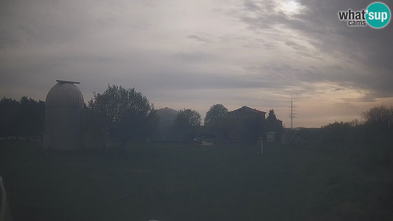 Višnjan Observatory Live Webcam – Explore the Sky, Asteroids, Comets, and Meteoroids