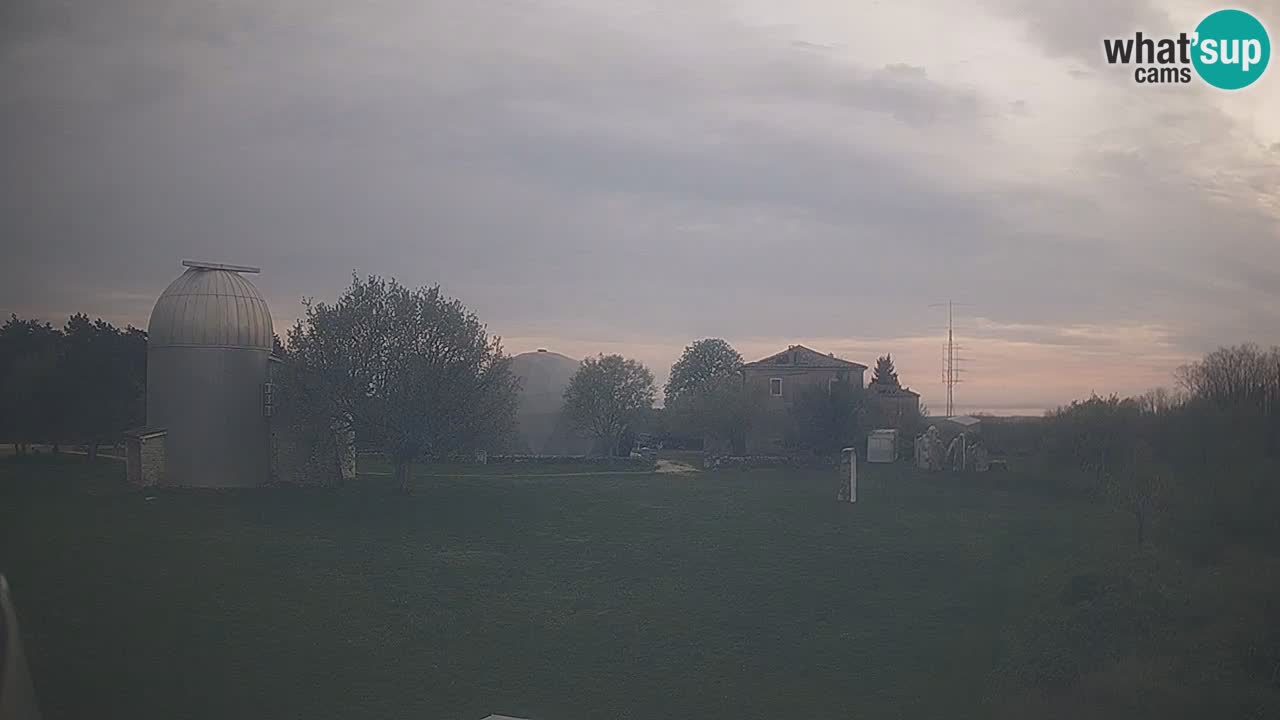 Višnjan Observatory Live Webcam – Explore the Sky, Asteroids, Comets, and Meteoroids