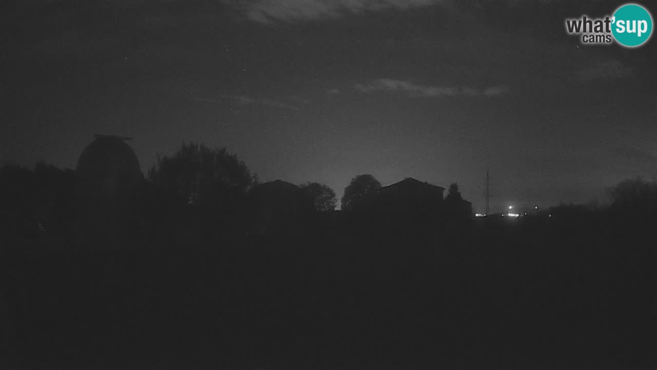 Višnjan Observatory Live Webcam – Explore the Sky, Asteroids, Comets, and Meteoroids