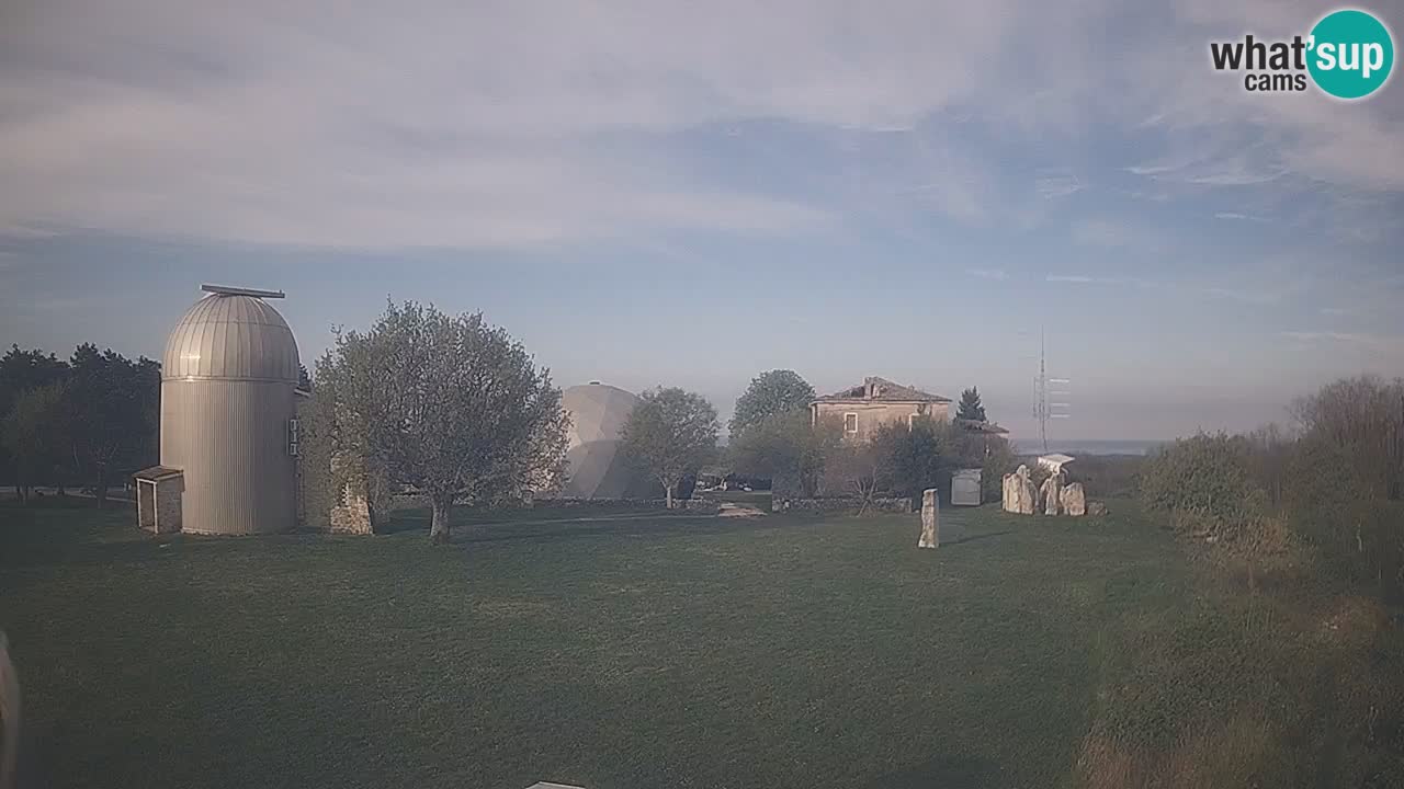 Višnjan Observatory Live Webcam – Explore the Sky, Asteroids, Comets, and Meteoroids