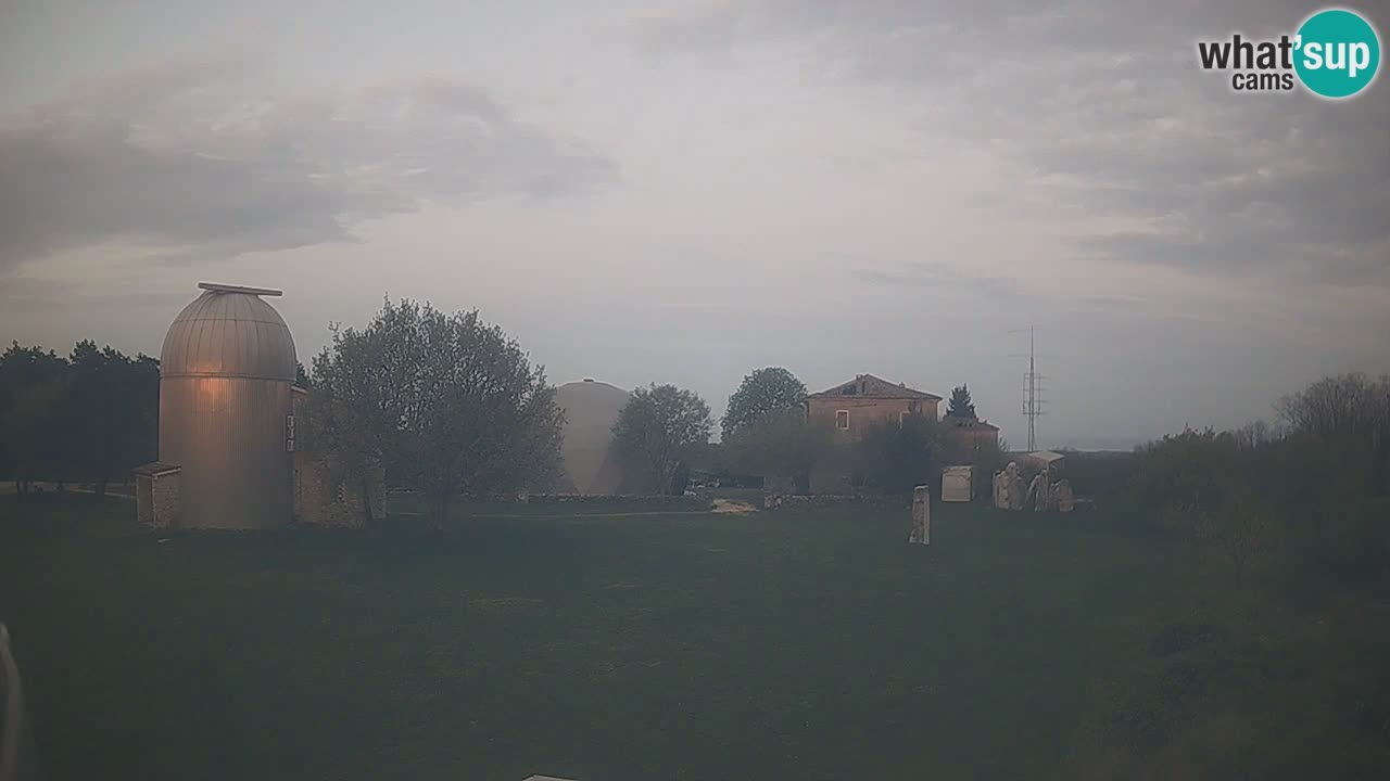 Višnjan Observatory Live Webcam – Explore the Sky, Asteroids, Comets, and Meteoroids