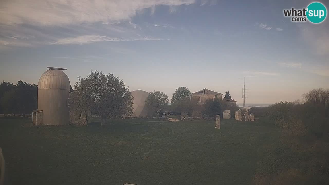 Višnjan Observatory Live Webcam – Explore the Sky, Asteroids, Comets, and Meteoroids