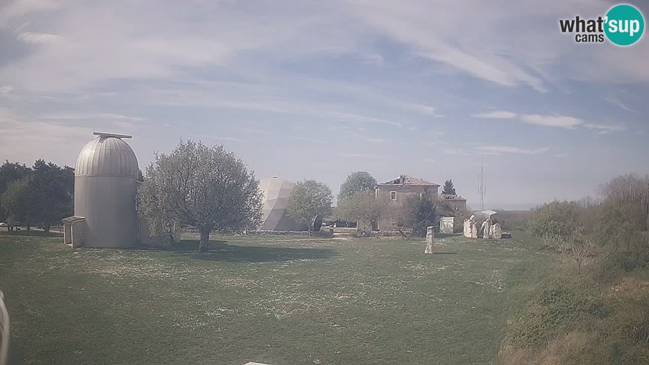 Višnjan Observatory Live Webcam – Explore the Sky, Asteroids, Comets, and Meteoroids