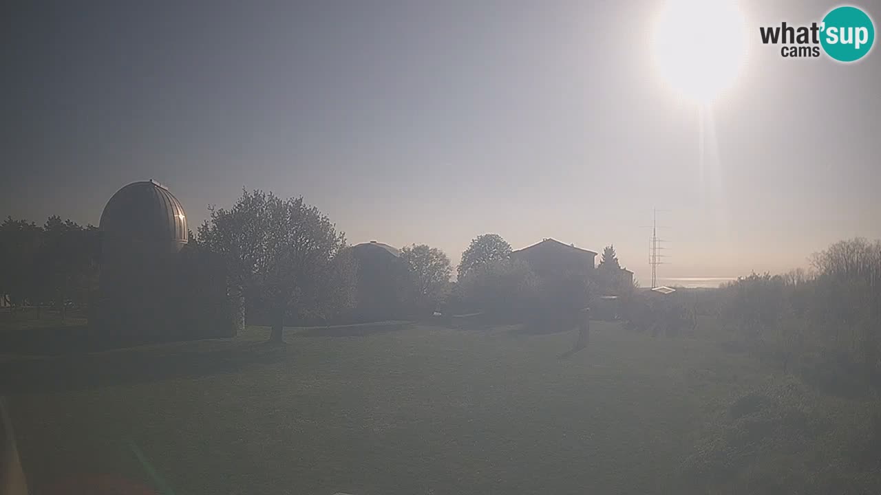 Višnjan Observatory Live Webcam – Explore the Sky, Asteroids, Comets, and Meteoroids