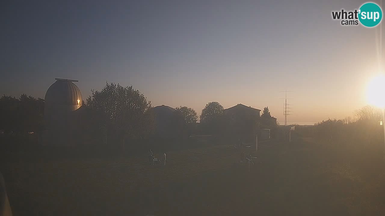 Višnjan Observatory Live Webcam – Explore the Sky, Asteroids, Comets, and Meteoroids