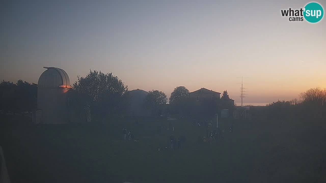 Višnjan Observatory Live Webcam – Explore the Sky, Asteroids, Comets, and Meteoroids