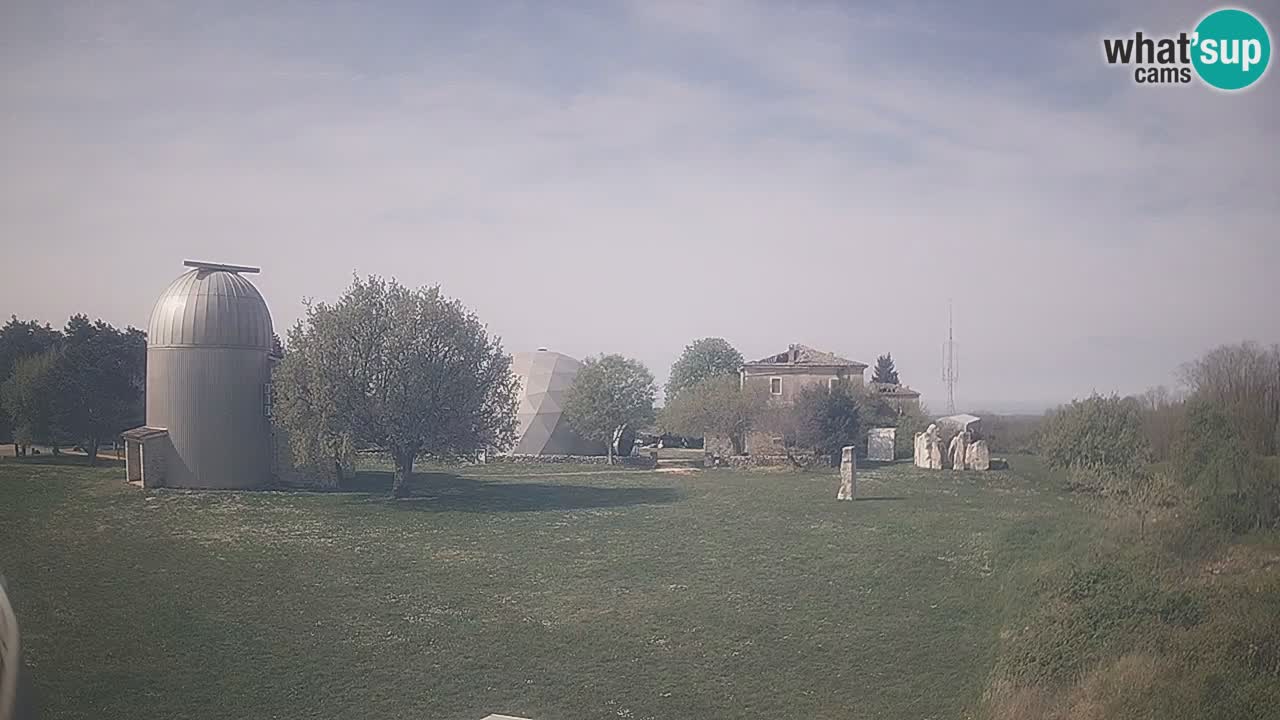 Višnjan Observatory Live Webcam – Explore the Sky, Asteroids, Comets, and Meteoroids