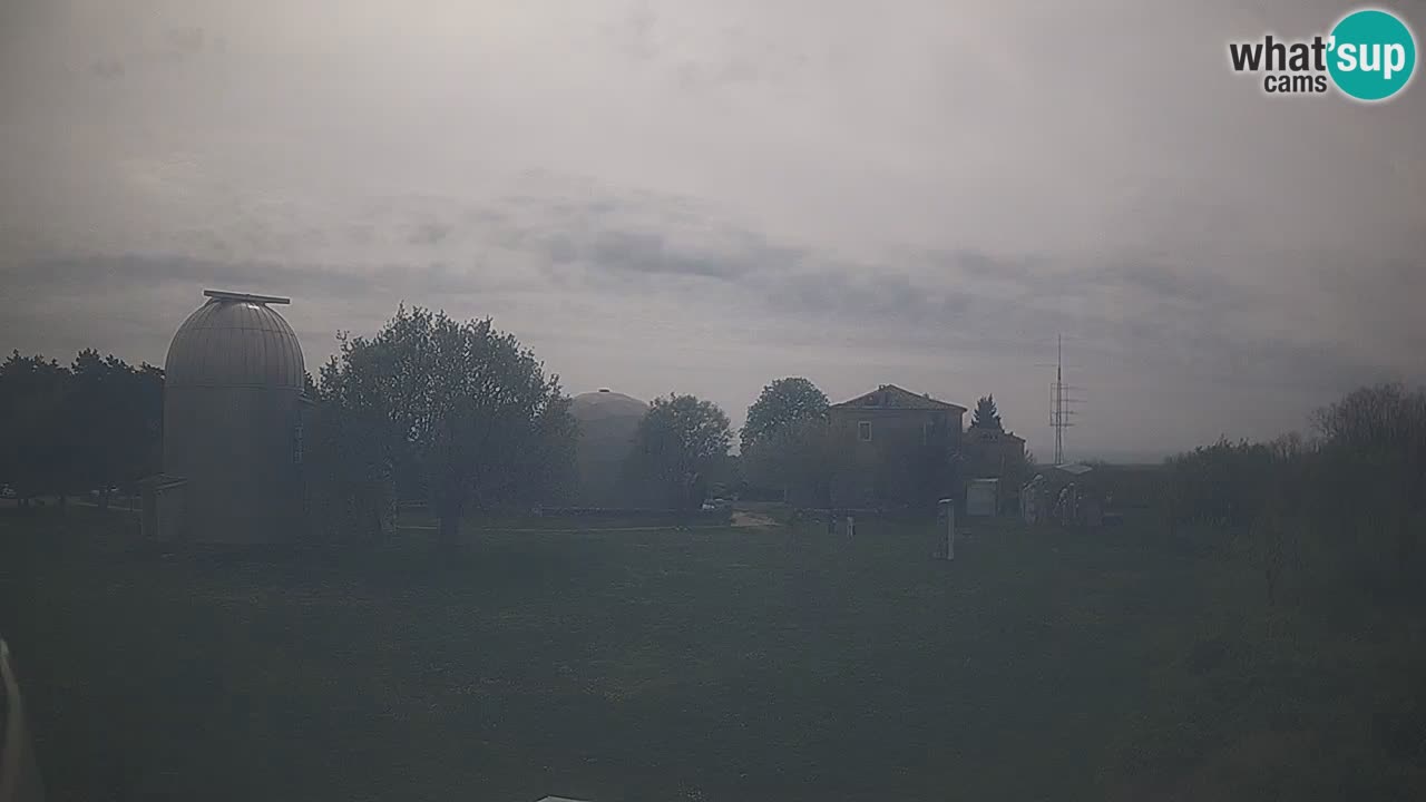 Observatorij Višnjan spletna kamera – Odkrivajte nebo, asteroide, komete in meteorite