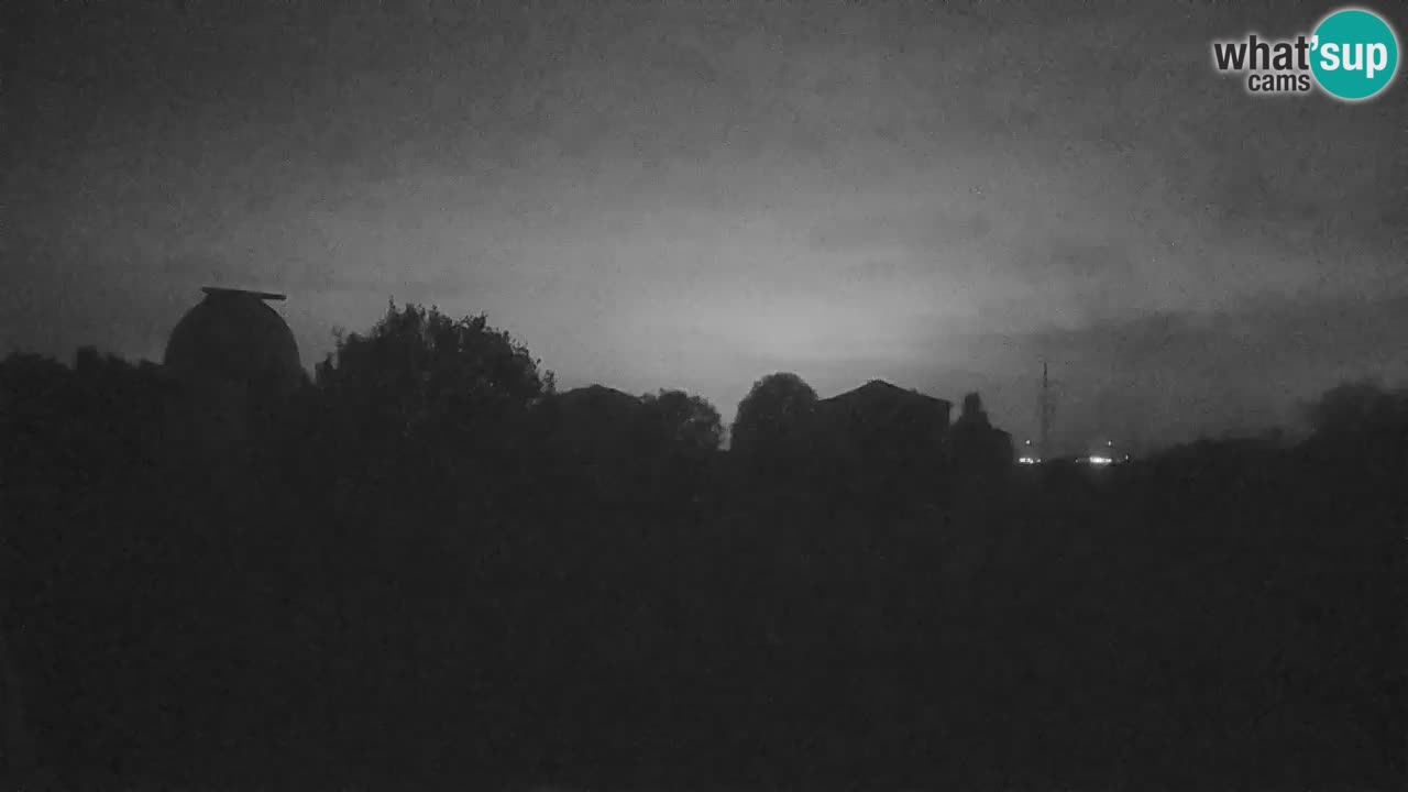 Webcam en direct de l’Observatoire de Višnjan – Explorez le ciel, les astéroïdes, les comètes et les météoroïdes
