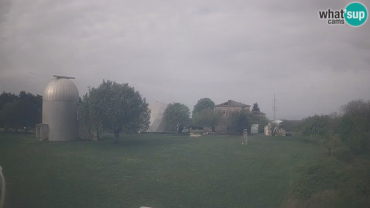 Cámara web en vivo del Observatorio de Višnjan: explora el cielo, los asteroides, cometas y meteoroides