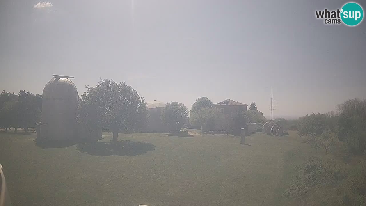 Cámara web en vivo del Observatorio de Višnjan: explora el cielo, los asteroides, cometas y meteoroides