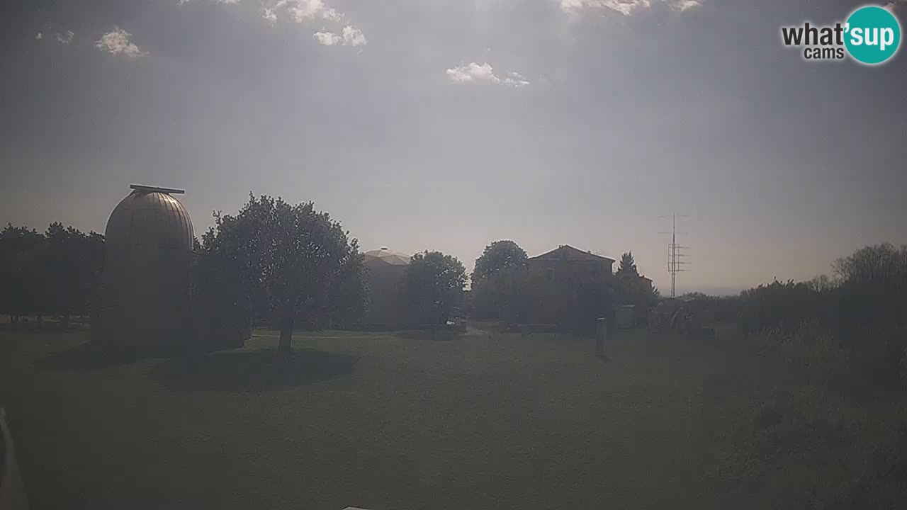 Cámara web en vivo del Observatorio de Višnjan: explora el cielo, los asteroides, cometas y meteoroides