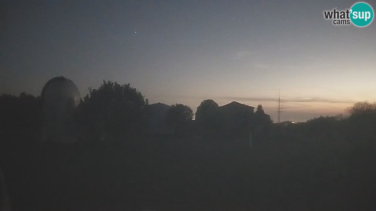 Višnjan-Observatorium Live Webcam – Explore the Sky, Asteroids, Comets, and Meteoroids