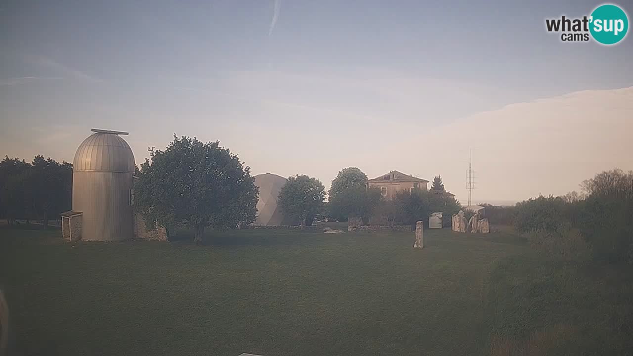 Višnjan Observatory Live Webcam – Explore the Sky, Asteroids, Comets, and Meteoroids