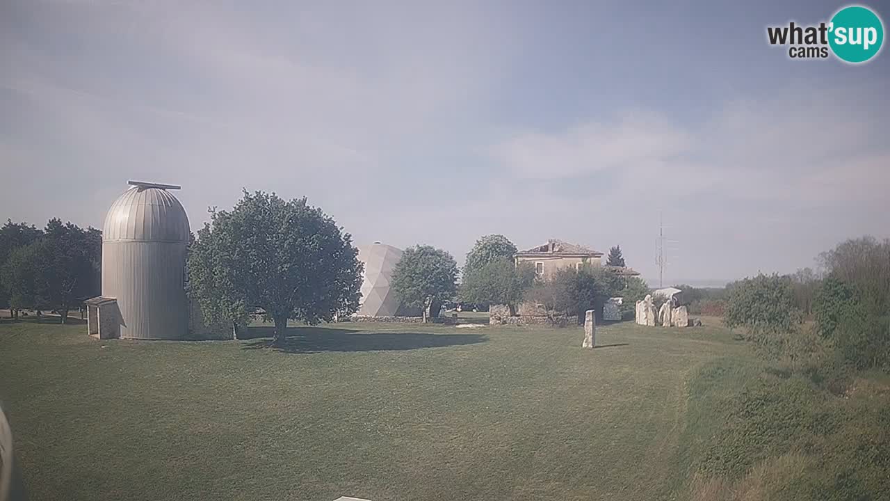 Višnjan Observatory Live Webcam – Explore the Sky, Asteroids, Comets, and Meteoroids