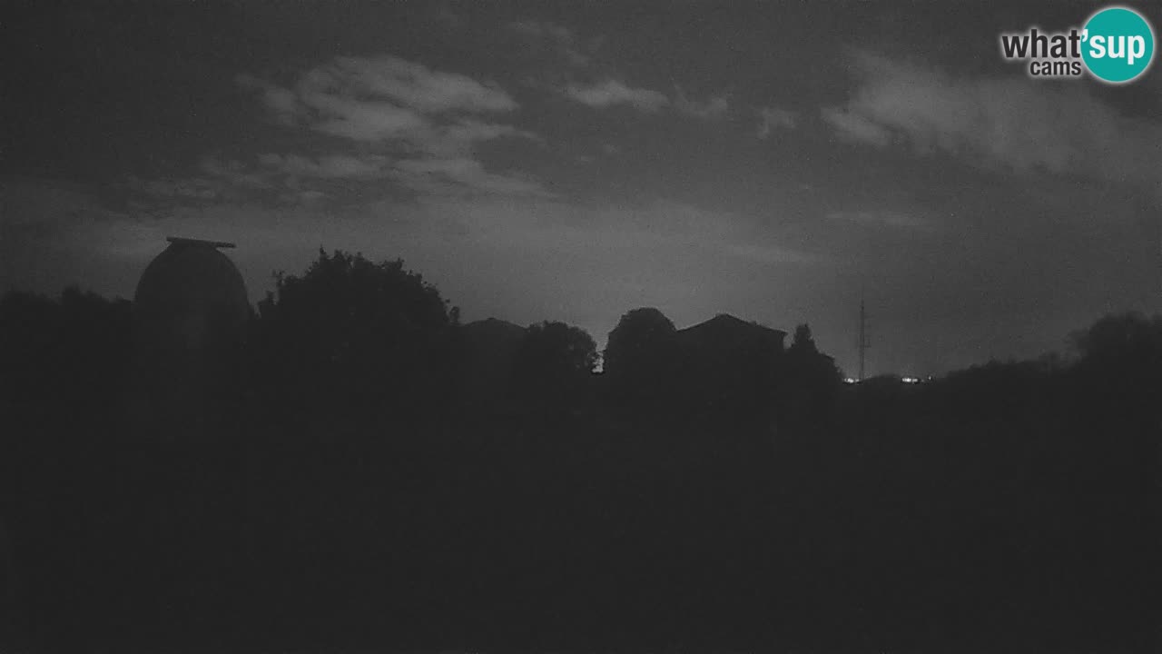 Višnjan Observatory Live Webcam – Explore the Sky, Asteroids, Comets, and Meteoroids