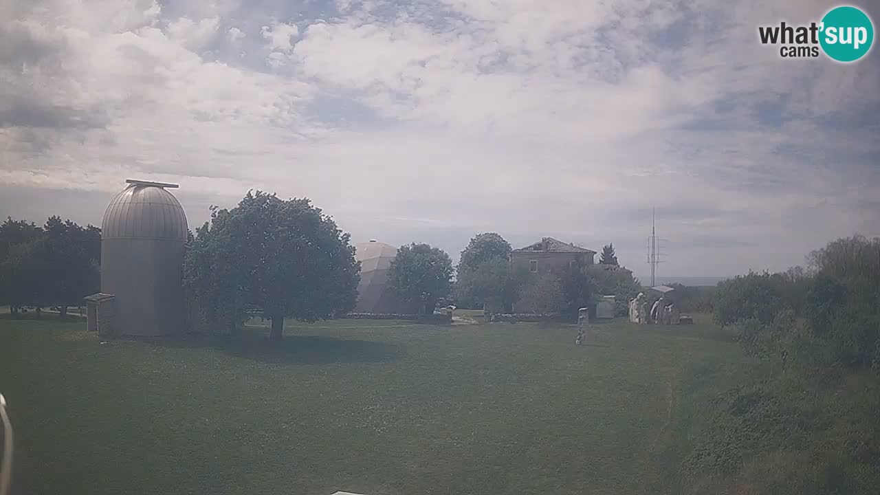 Višnjan Observatory Live Webcam – Explore the Sky, Asteroids, Comets, and Meteoroids