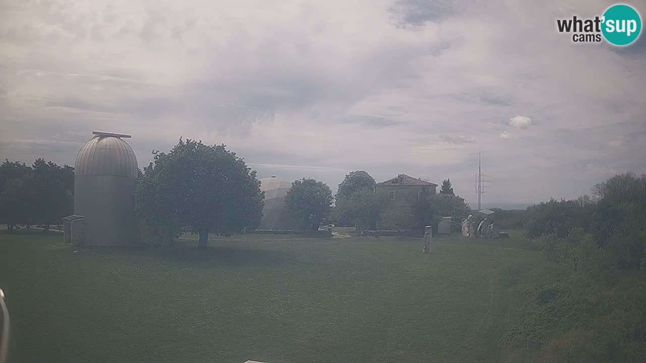 Višnjan Observatory Live Webcam – Explore the Sky, Asteroids, Comets, and Meteoroids