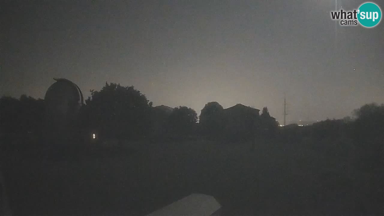 Observatorij Višnjan spletna kamera – Odkrivajte nebo, asteroide, komete in meteorite