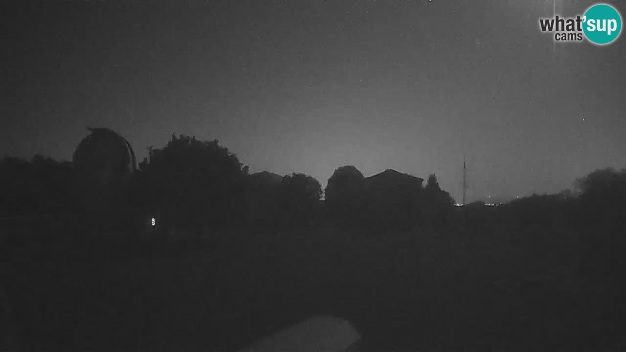 Observatorij Višnjan spletna kamera – Odkrivajte nebo, asteroide, komete in meteorite