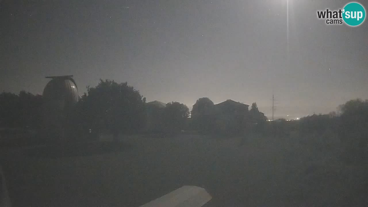 Višnjan-Observatorium Live Webcam – Explore the Sky, Asteroids, Comets, and Meteoroids