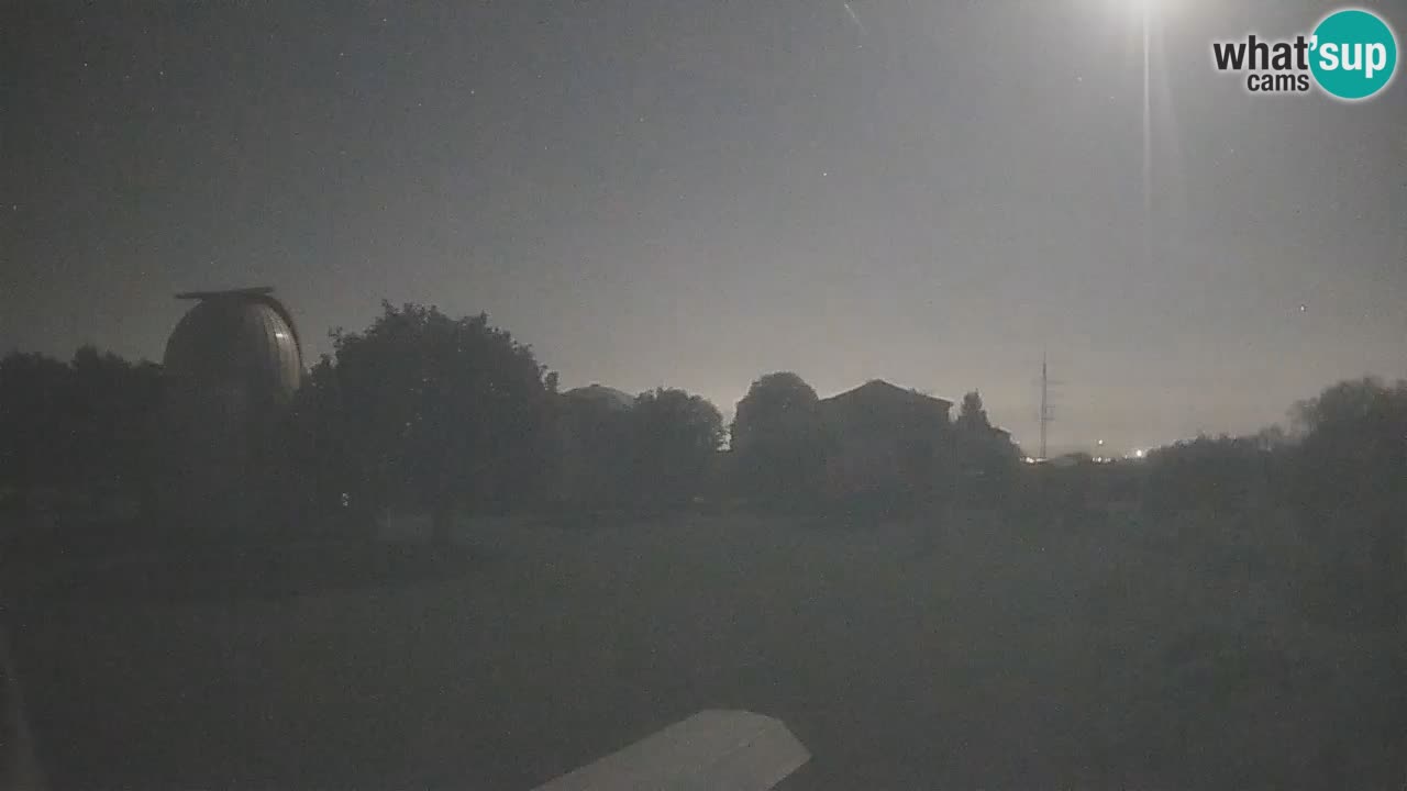 Cámara web en vivo del Observatorio de Višnjan: explora el cielo, los asteroides, cometas y meteoroides