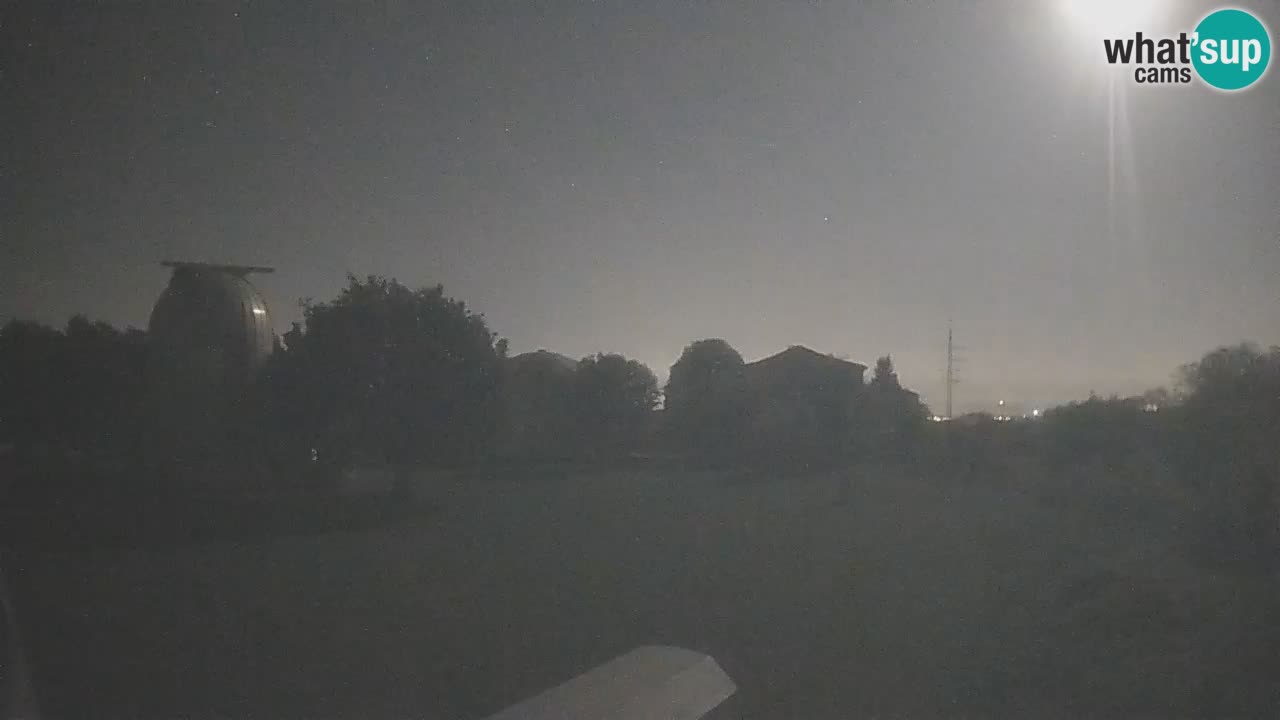 Webcam en direct de l’Observatoire de Višnjan – Explorez le ciel, les astéroïdes, les comètes et les météoroïdes