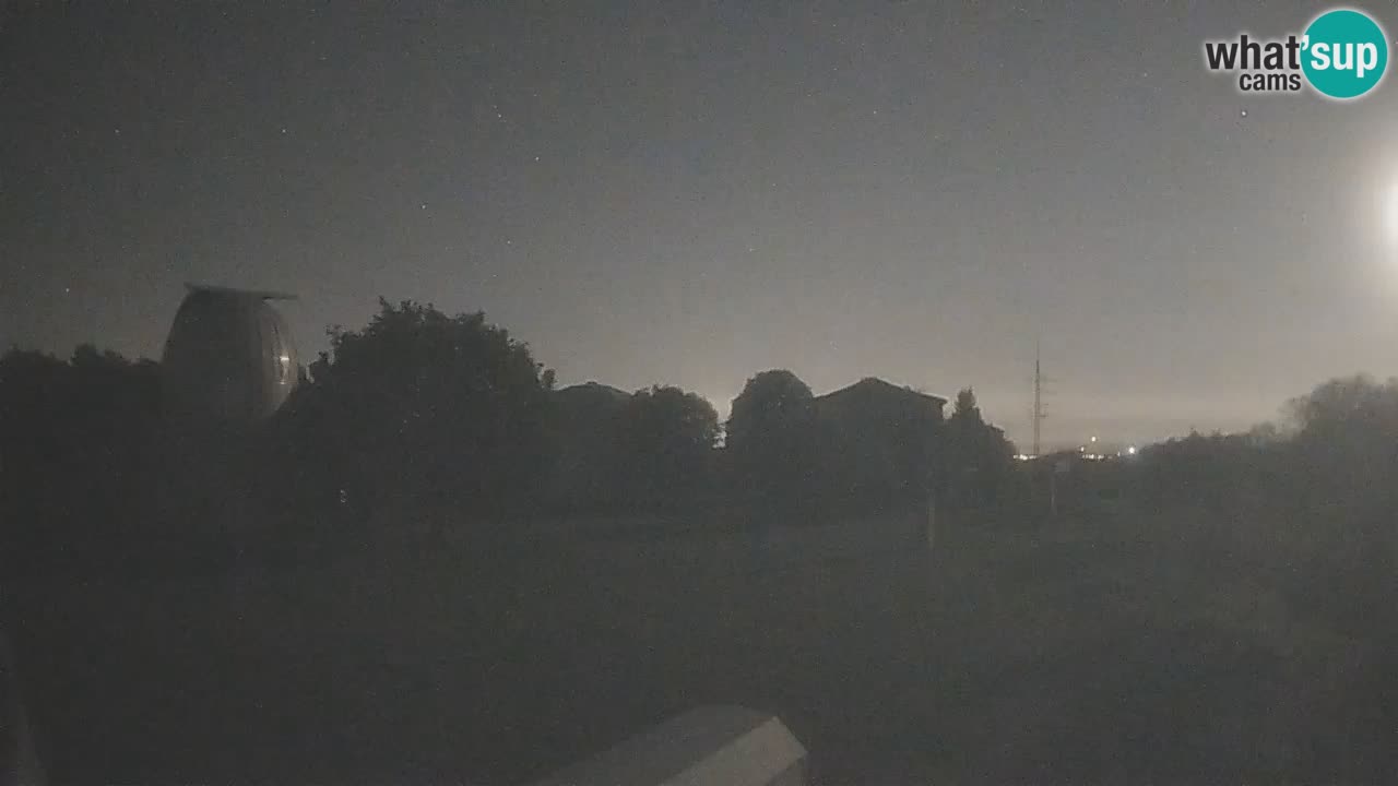 Višnjan-Observatorium Live Webcam – Explore the Sky, Asteroids, Comets, and Meteoroids