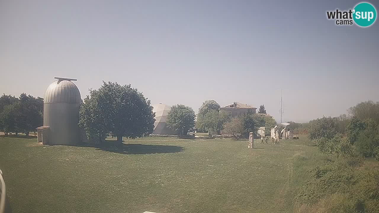 Observatorij Višnjan spletna kamera – Odkrivajte nebo, asteroide, komete in meteorite
