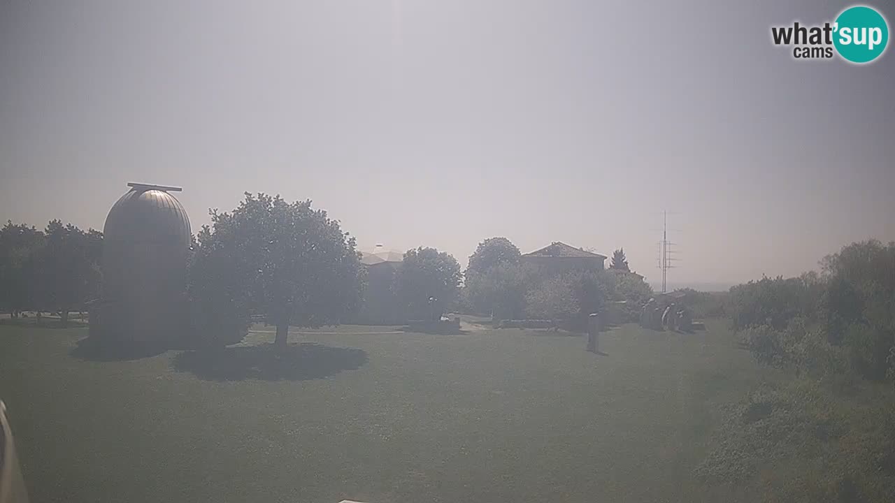 Observatorij Višnjan spletna kamera – Odkrivajte nebo, asteroide, komete in meteorite