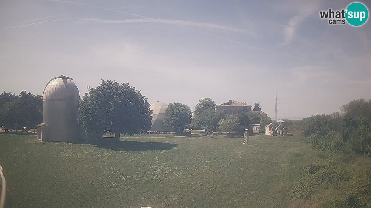 Višnjan-Observatorium Live Webcam – Explore the Sky, Asteroids, Comets, and Meteoroids