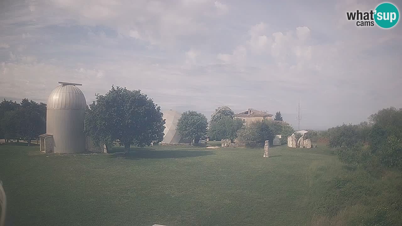 Višnjan Observatory Live Webcam – Explore the Sky, Asteroids, Comets, and Meteoroids