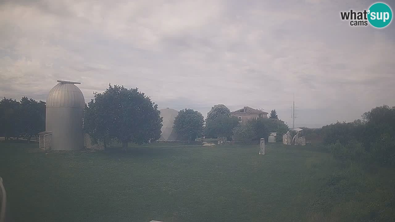 Cámara web en vivo del Observatorio de Višnjan: explora el cielo, los asteroides, cometas y meteoroides